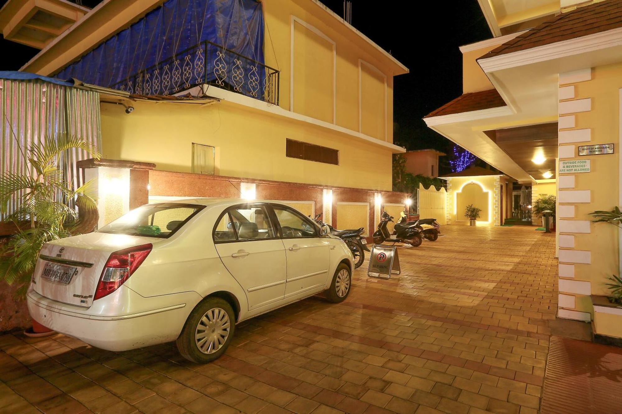 รีสอร์ต เดอ โคราเกา บาย เฟิสต์ ฮอลต์ - คาลองกูต กัว Hotel กาลังกูติ ภายนอก รูปภาพ